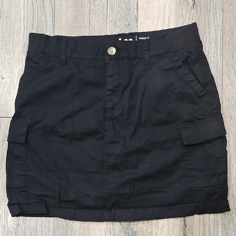 Lee Black Mid Rise Skort